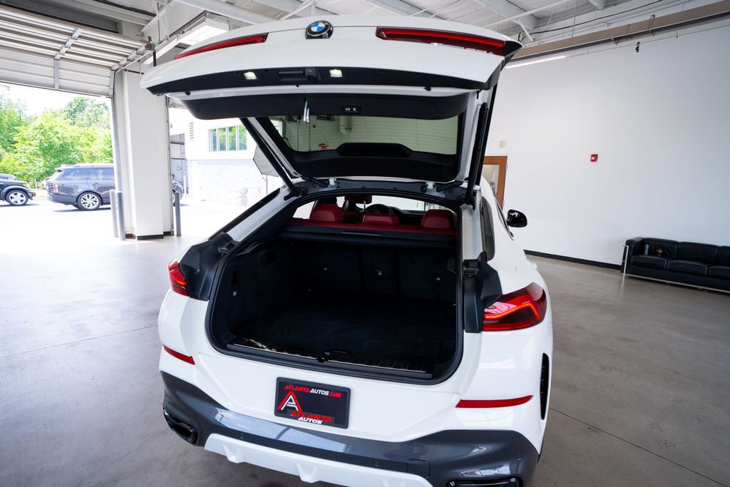 Used 2022 BMW X6 xDrive40i w/ M Sport Package AWD/4WD image 52