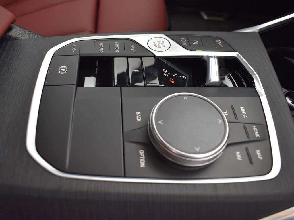 New 2026 BMW 330i Sedan w/ M Sport Package image 24