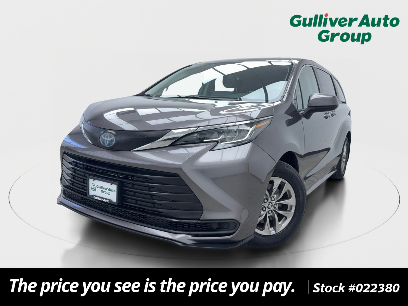 Used 2021 Toyota Sienna LE FWD image 1