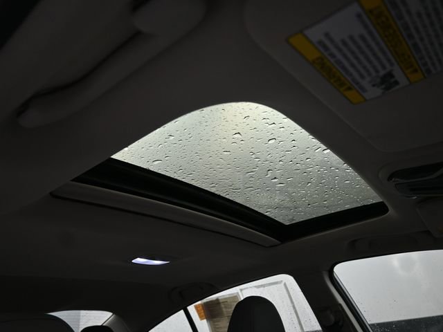 Used 2025 Subaru Legacy Limited image 11