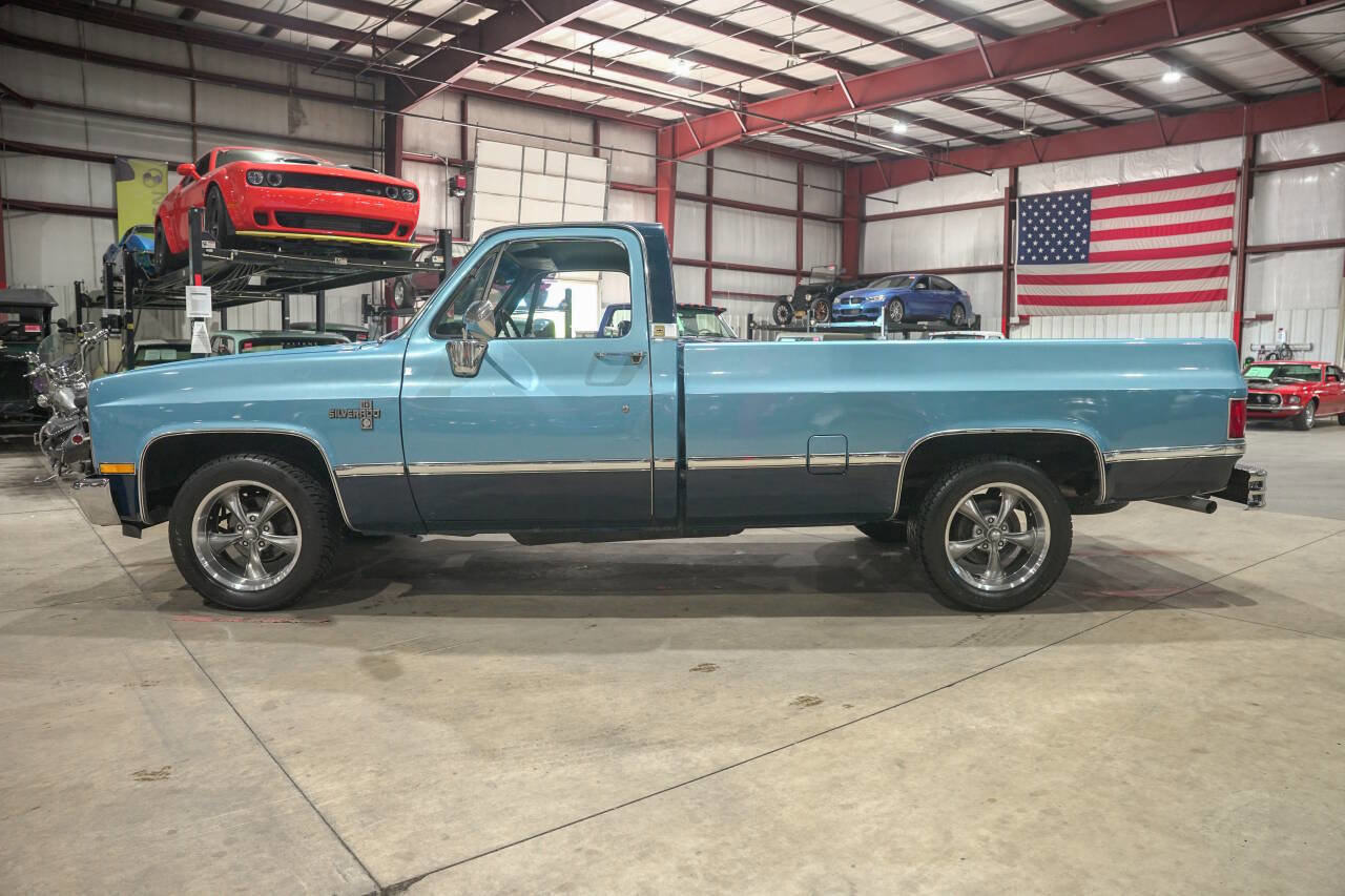 Used 1987 Chevrolet Silverado 1500 1500 RWD image 4