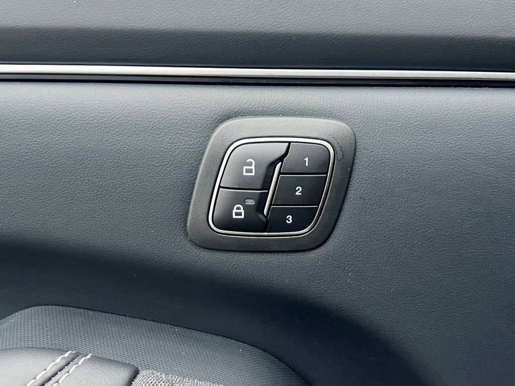 Used 2023 Ford Mustang Mach-E Premium image 27