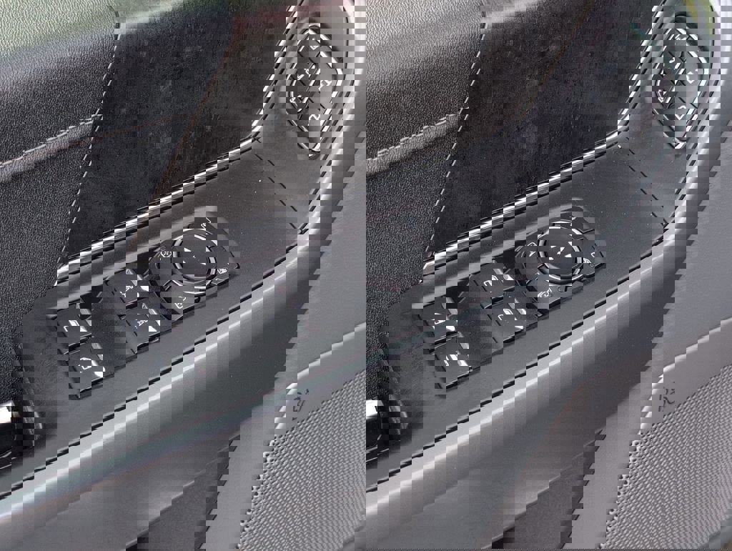 Used 2023 Ford F150 Lariat image 16