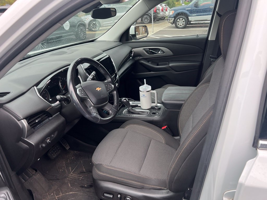 Used 2018 Chevrolet Traverse LT w/ LPO, Floor Liner Package AWD/4WD image 12