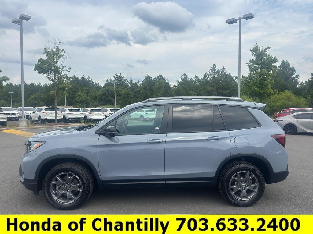 Certified 2025 Honda Passport TrailSport image 4