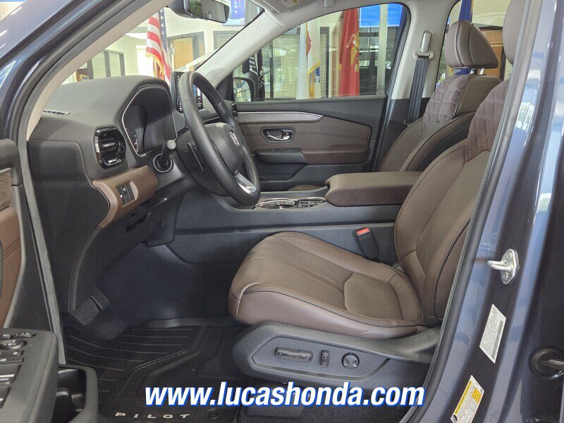 Used 2026 Honda Pilot Elite image 7