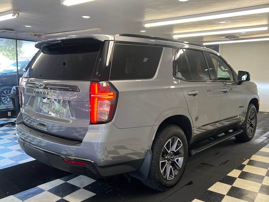 Used 2021 Chevrolet Tahoe Z71 w/ Luxury Package AWD/4WD image 16
