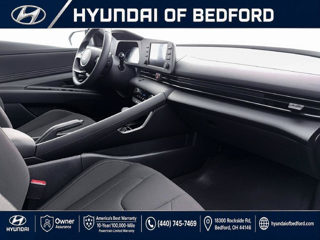 New 2026 Hyundai Elantra SEL Sport FWD image 18