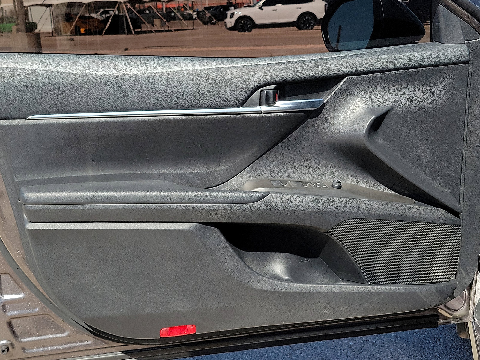 Used 2024 Toyota Camry SE w/ Audio Upgrade Package image 11