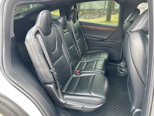 Used 2020 Tesla Model X Long Range image 20
