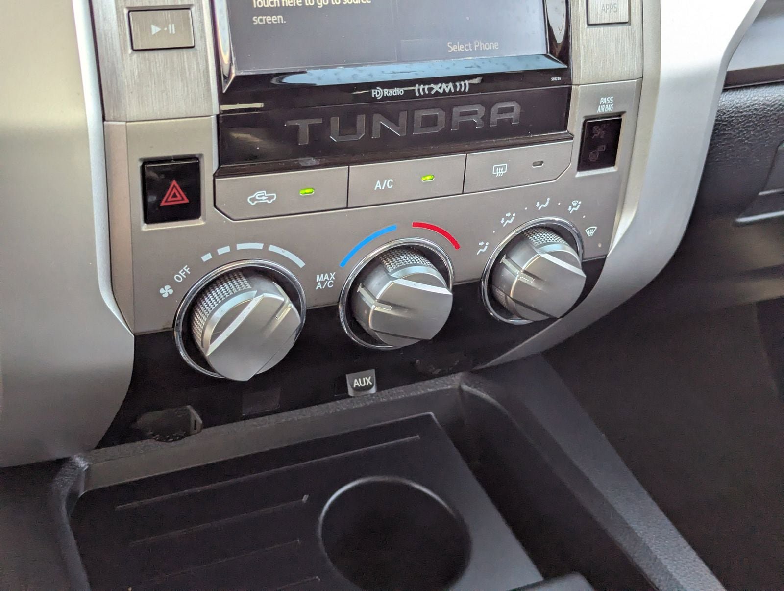 Used 2018 Toyota Tundra SR5 w/ SR5 Upgrade Package RWD image 28