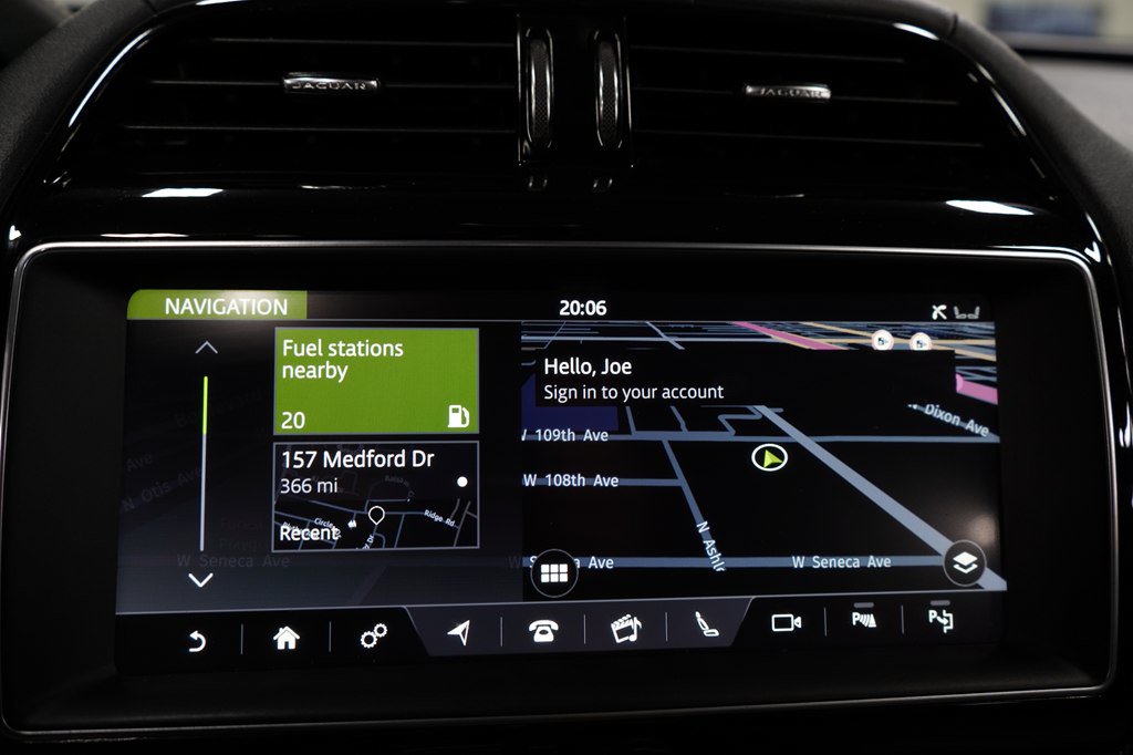 Used 2019 Jaguar F-PACE SVR AWD/4WD image 15