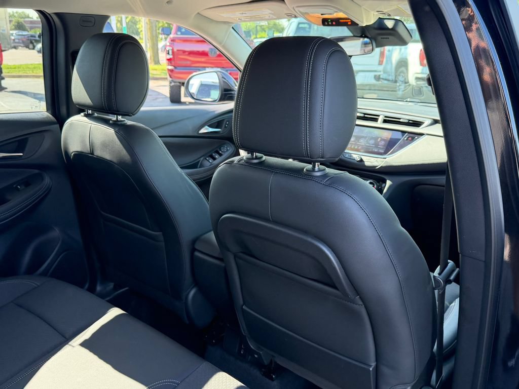 Certified 2023 Buick Encore GX Select FWD image 13