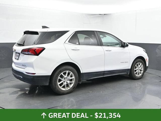 Used 2024 Chevrolet Equinox LT AWD/4WD image 2