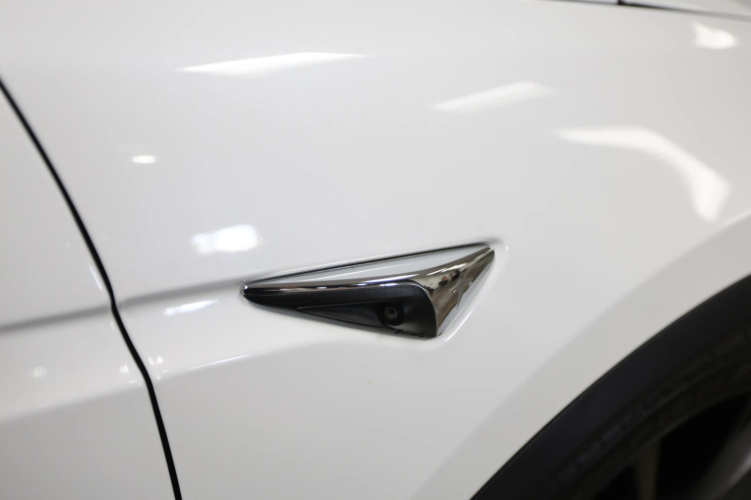 Used 2020 Tesla Model X Long Range AWD/4WD image 16