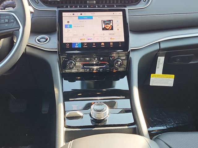 New 2025 Jeep Grand Cherokee Limited image 15