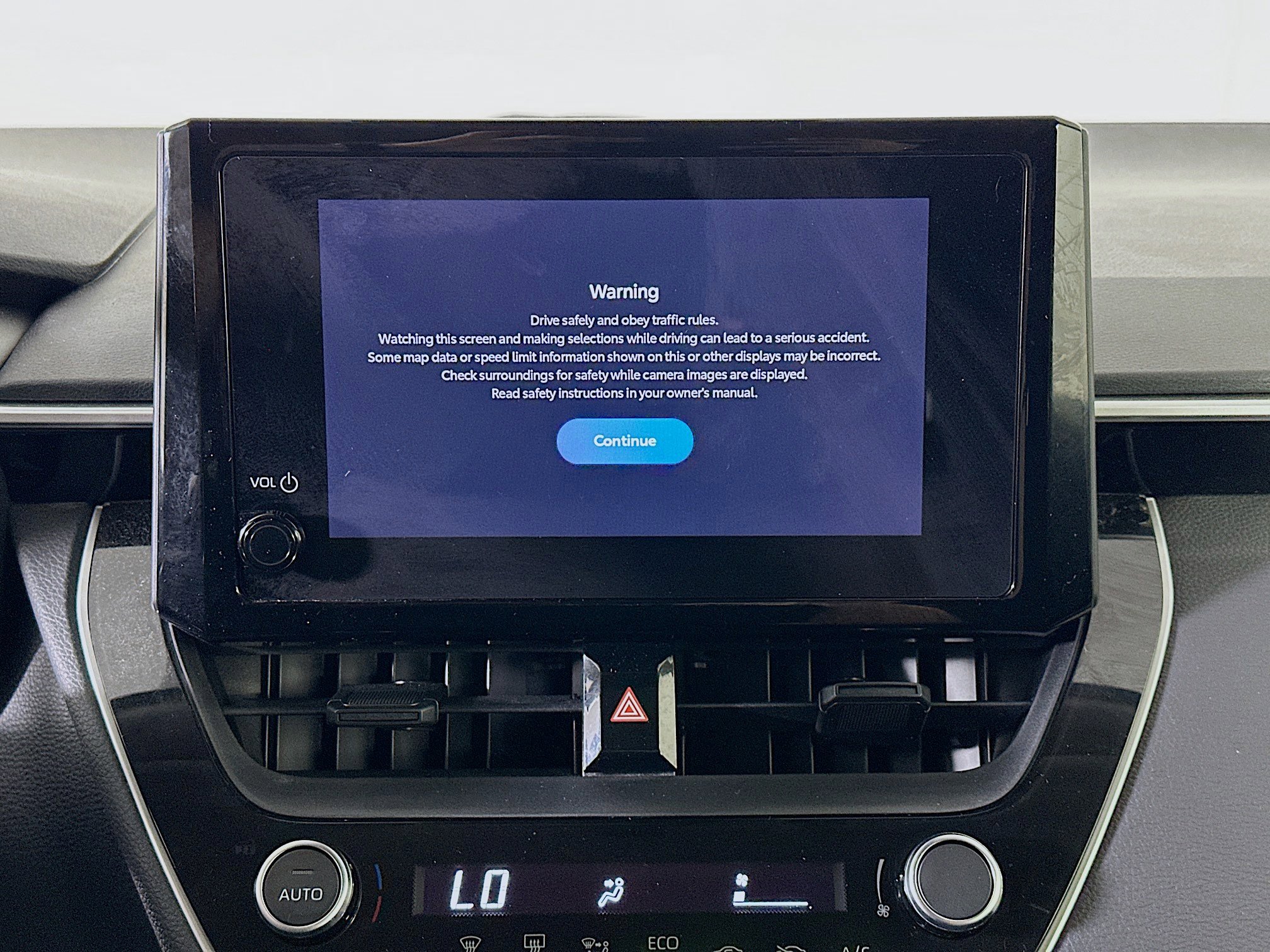 Used 2025 Toyota Corolla LE image 19