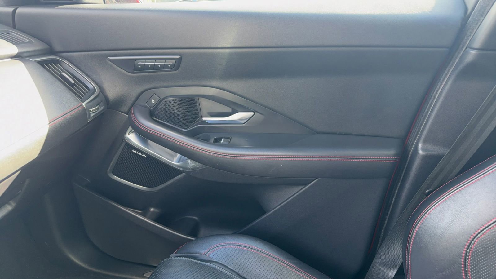 Used 2018 Jaguar E-PACE First Edition image 30