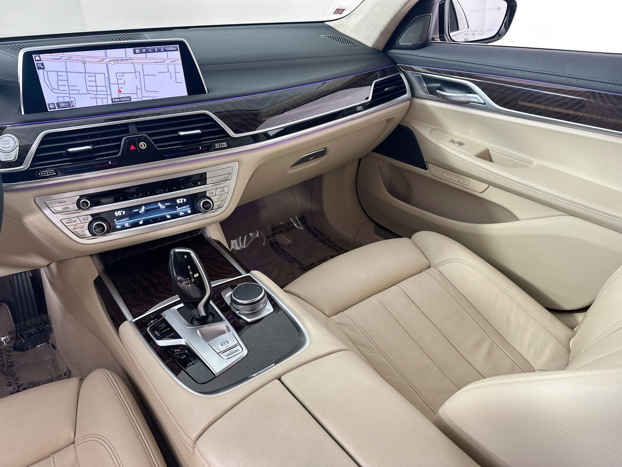 Used 2022 BMW 740i w/ Interior Design Package image 25