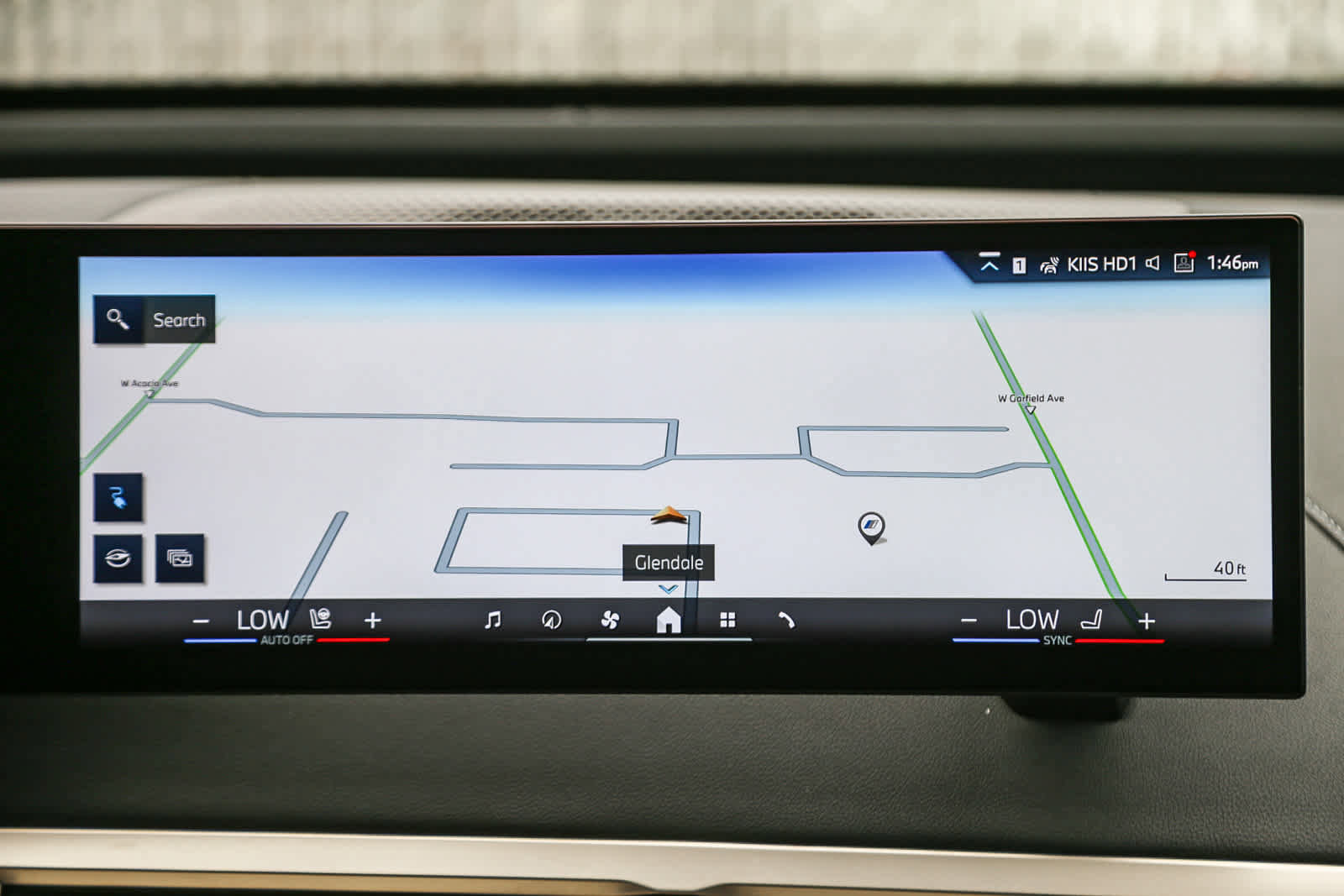 Used 2025 BMW iX xDrive50 w/ Premium Package image 10