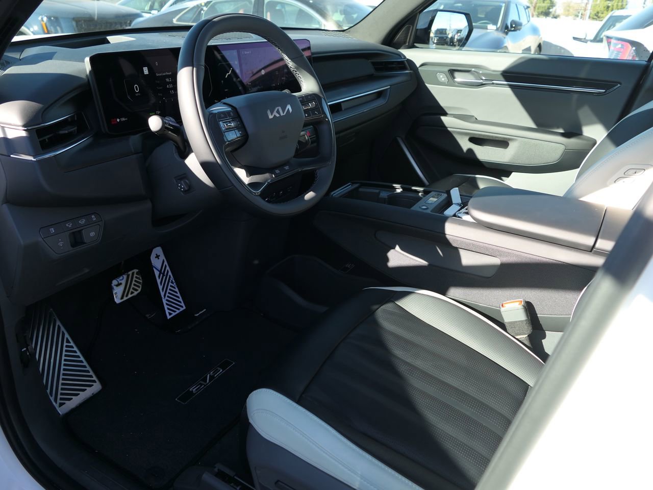 New 2026 Kia EV9 GT-Line image 9
