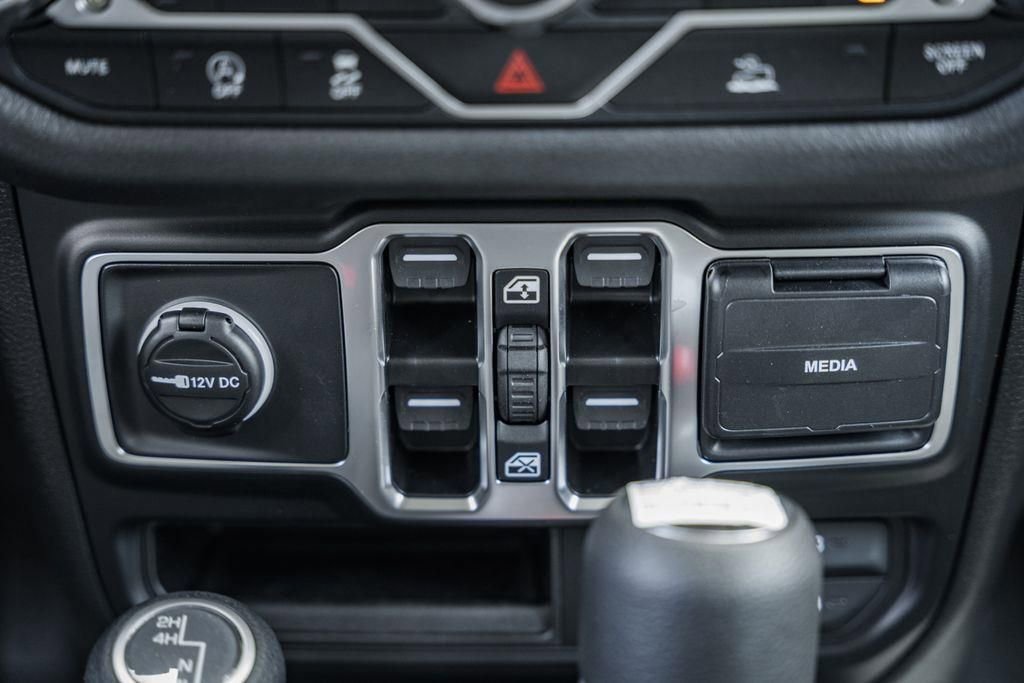 New 2025 Jeep Gladiator Sport AWD/4WD image 27