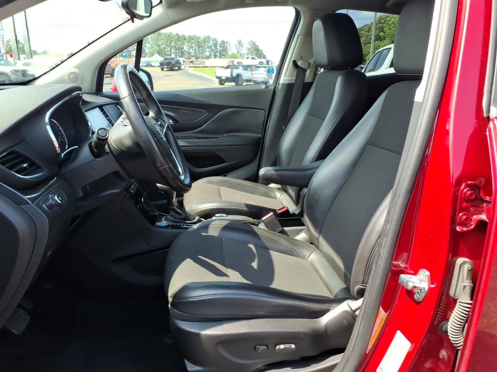 Used 2019 Buick Encore Preferred FWD image 18