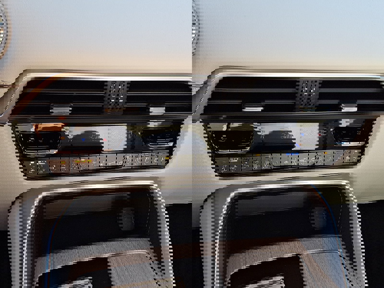 New 2026 MAZDA CX-90 Plug-In Hybrid w/ Premium Plus image 13