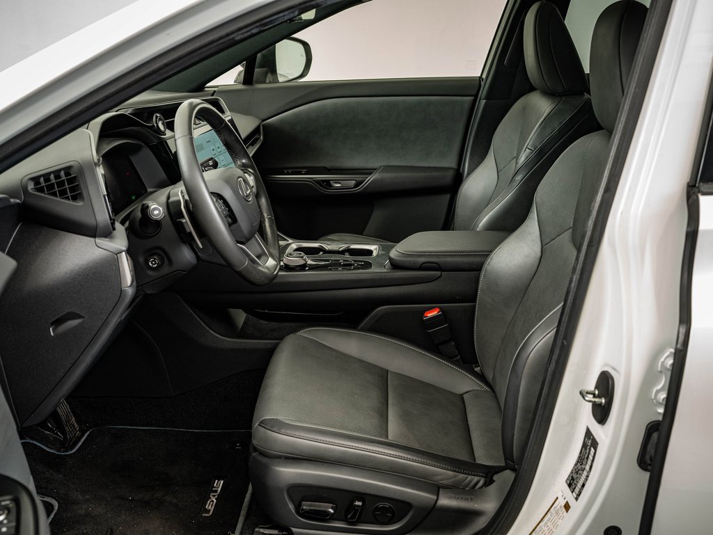 Certified 2023 Lexus RZ 450e Premium w/ Technology Package image 18