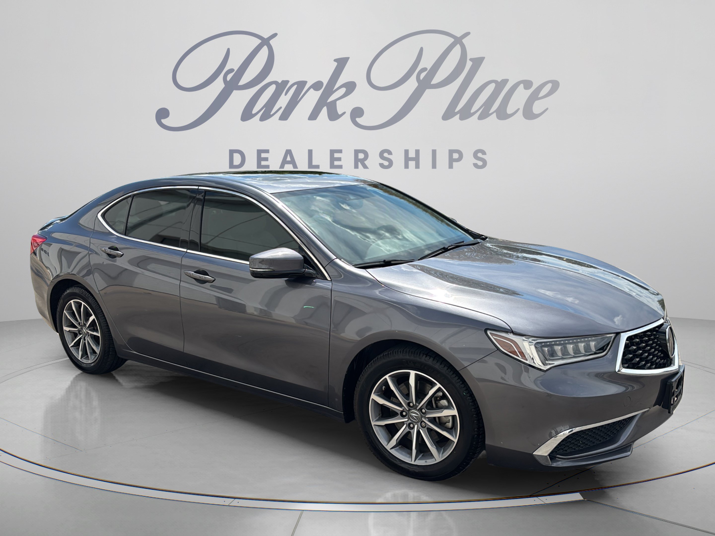 Used 2018 Acura TLX FWD image 8