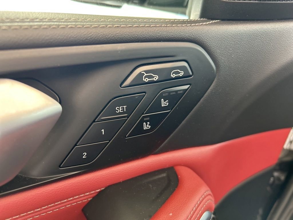 Used 2024 BMW X6 M60i image 49