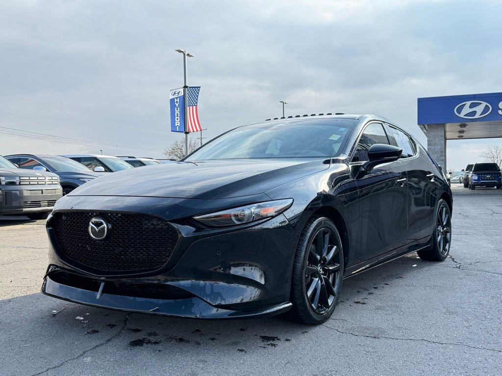 Used 2024 MAZDA MAZDA3 Hatchback w/Premium Plus Pkg image 3