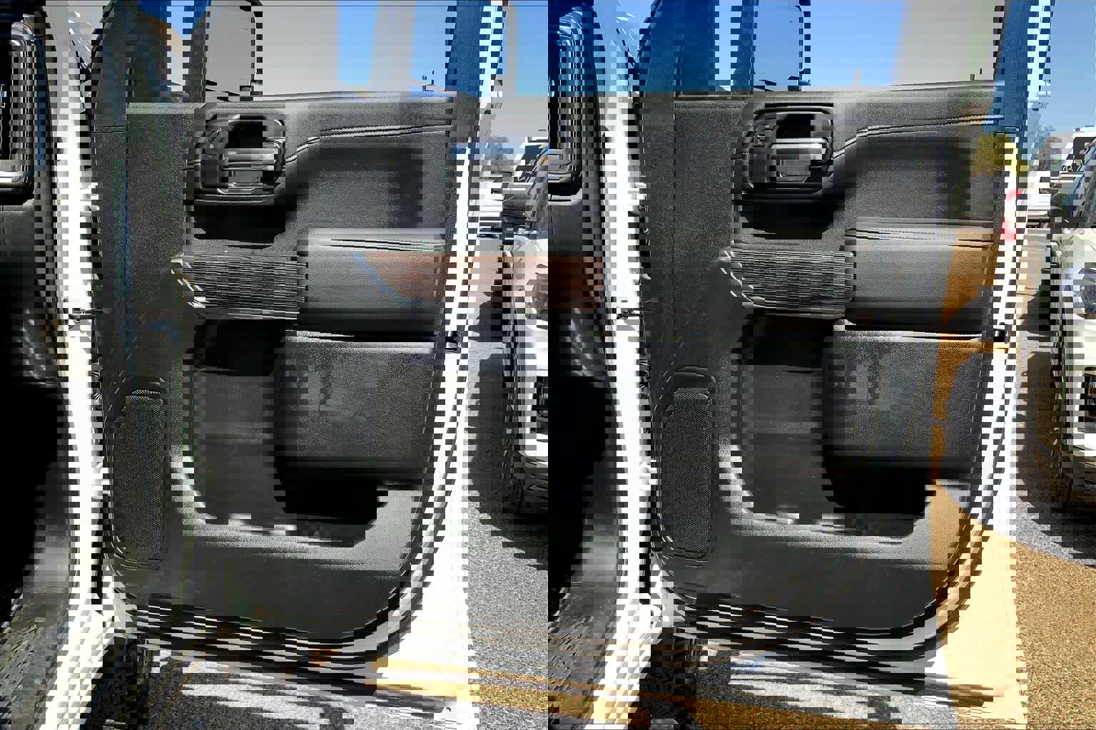 Used 2020 GMC Sierra 2500 SLE w/ SLE Convenience Package image 23