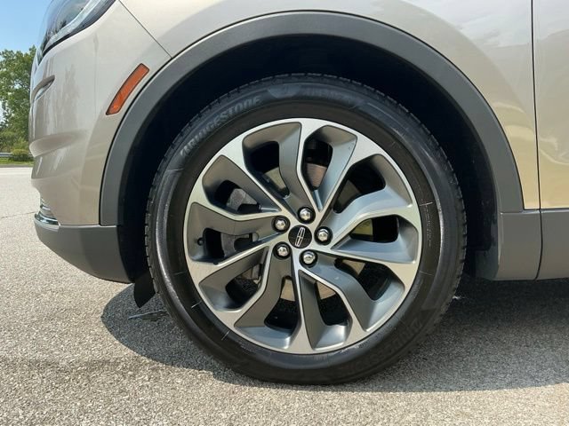 Used 2021 Lincoln Nautilus Reserve AWD/4WD image 14