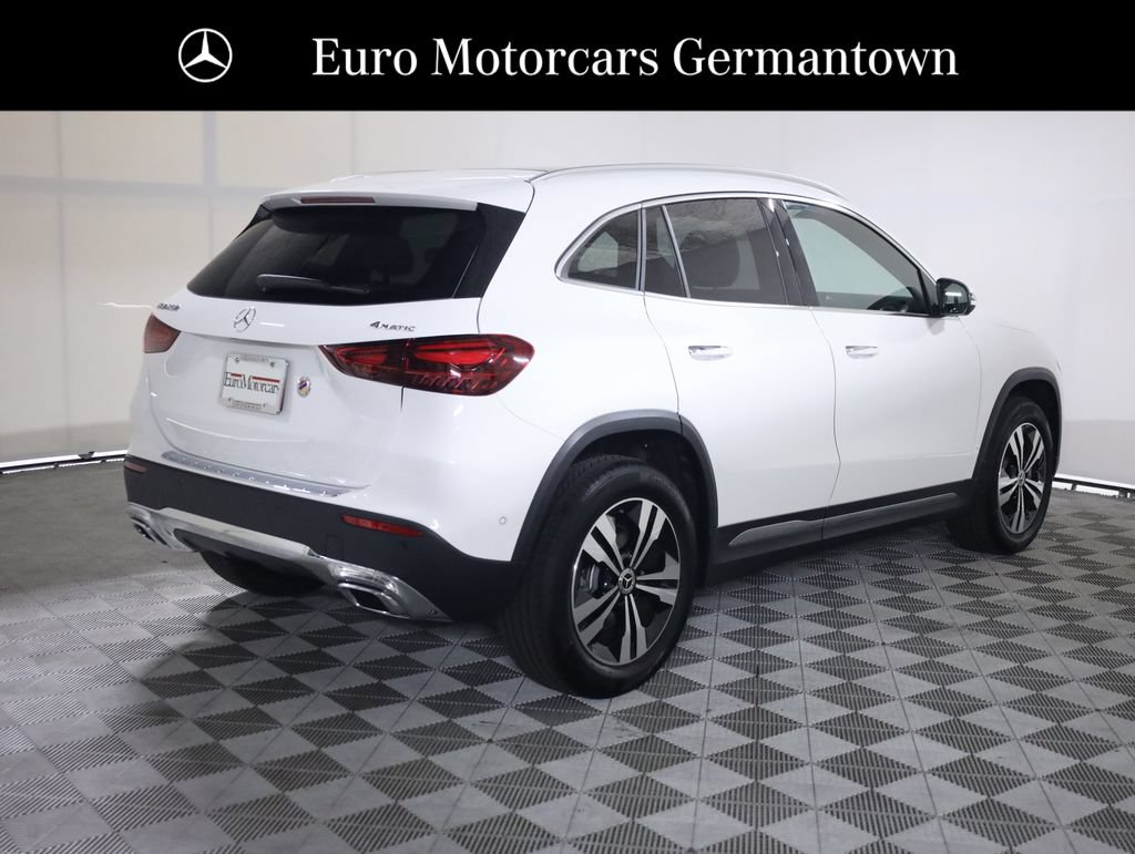 Used 2026 Mercedes-Benz GLA 250 4MATIC image 4