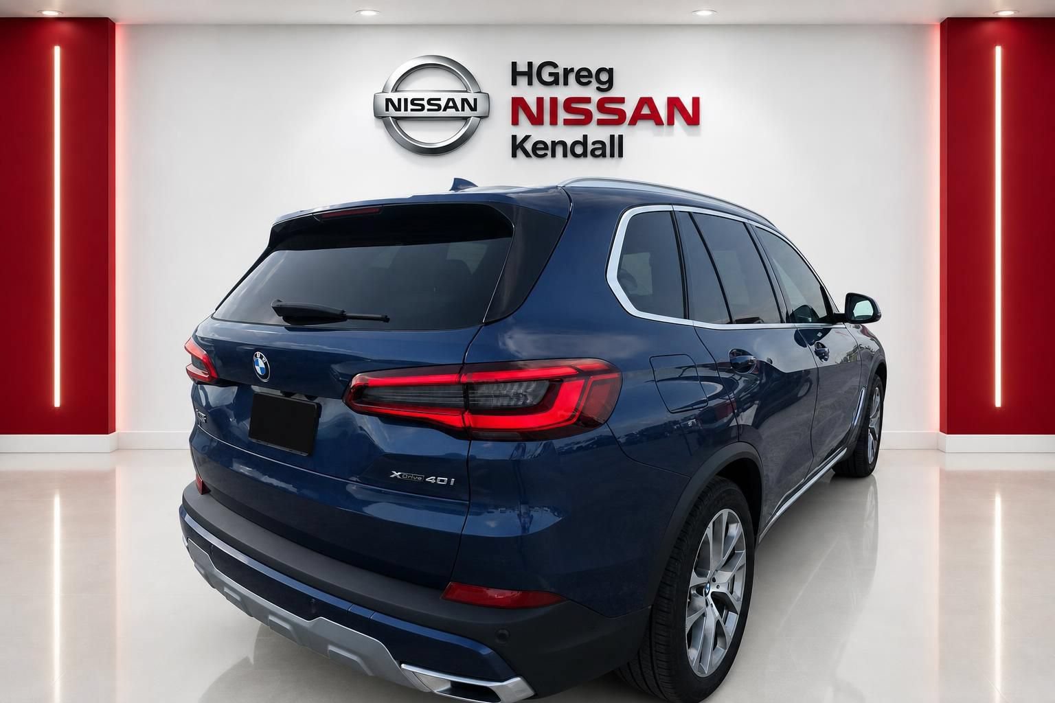 Used 2019 BMW X5 xDrive40i w/ Convenience Package AWD/4WD image 4