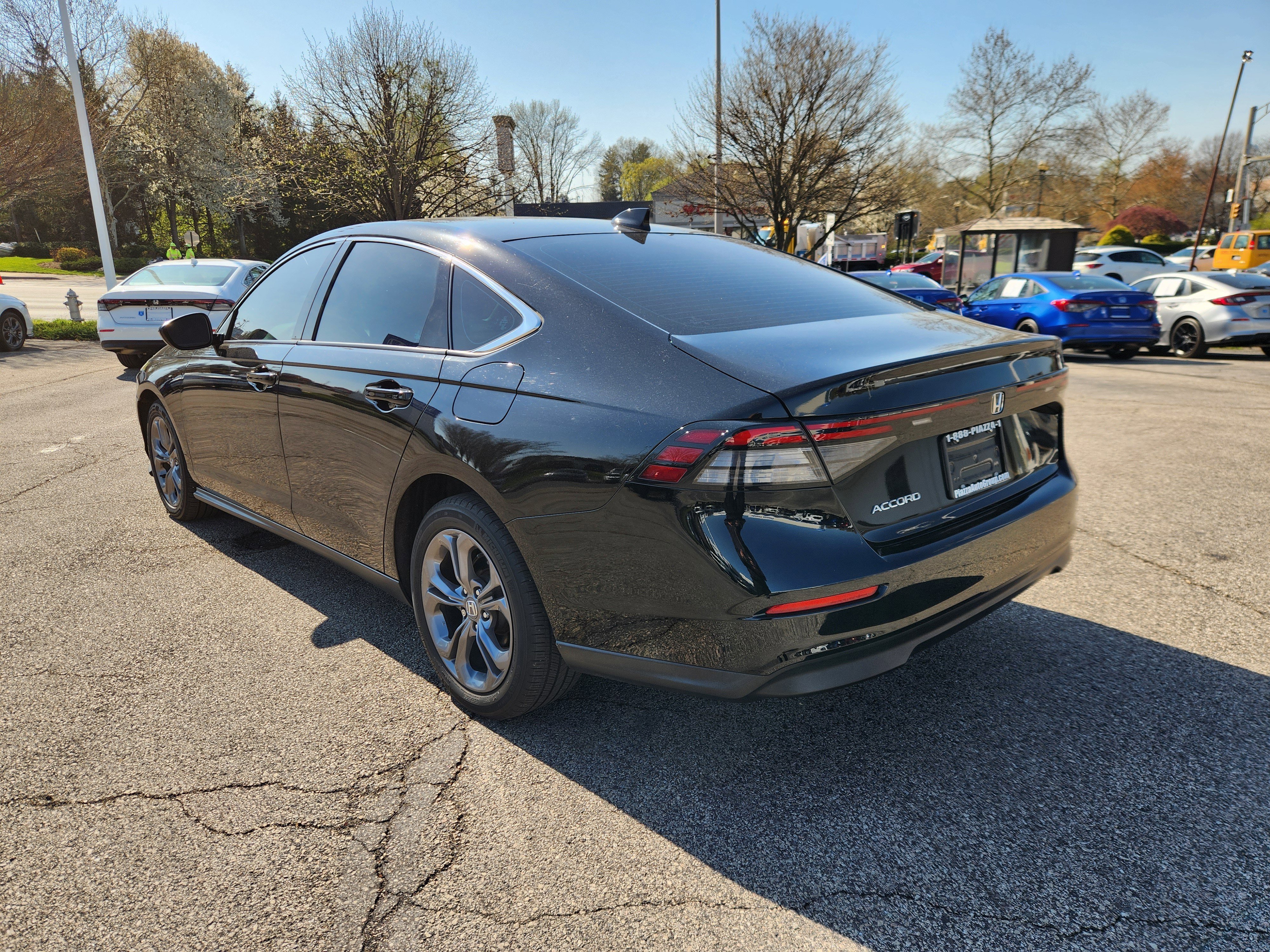 Used 2023 Honda Accord EX image 3