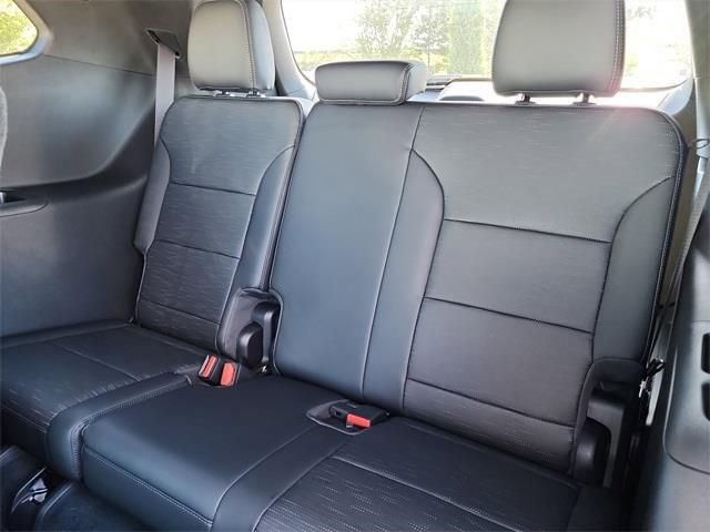 New 2026 Buick Enclave Sport Touring w/ Super Cruise Package image 17