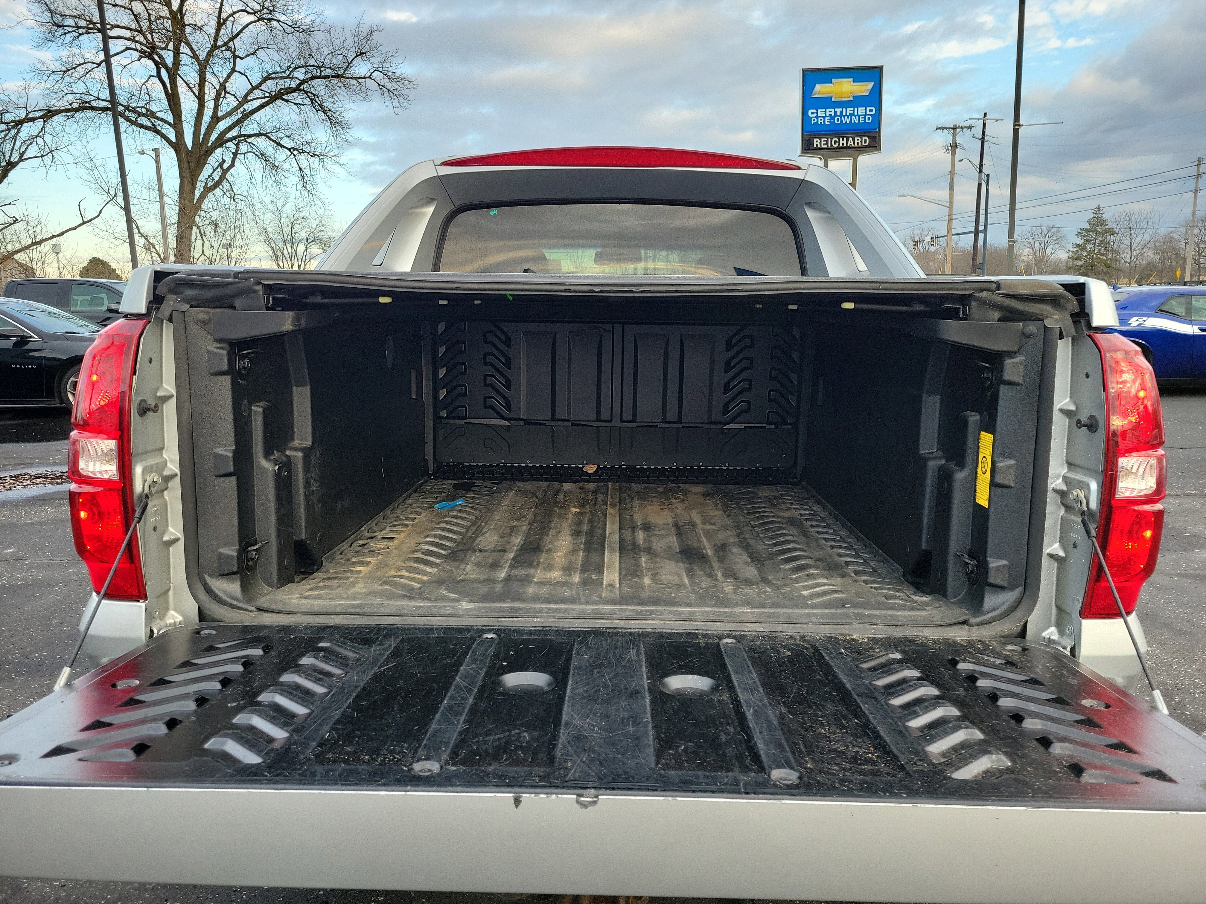 Used 2013 Chevrolet Avalanche LS w/ All-Star Edition image 8