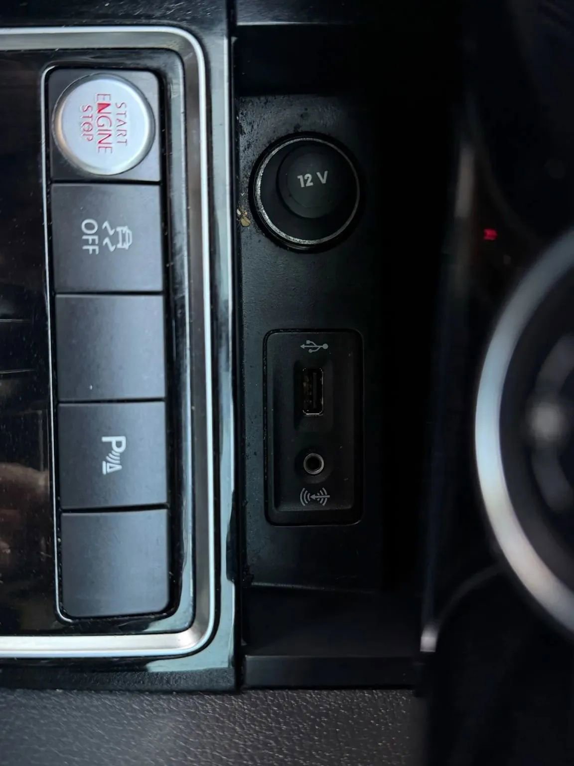 Used 2016 Volkswagen Jetta GLI SEL FWD image 36