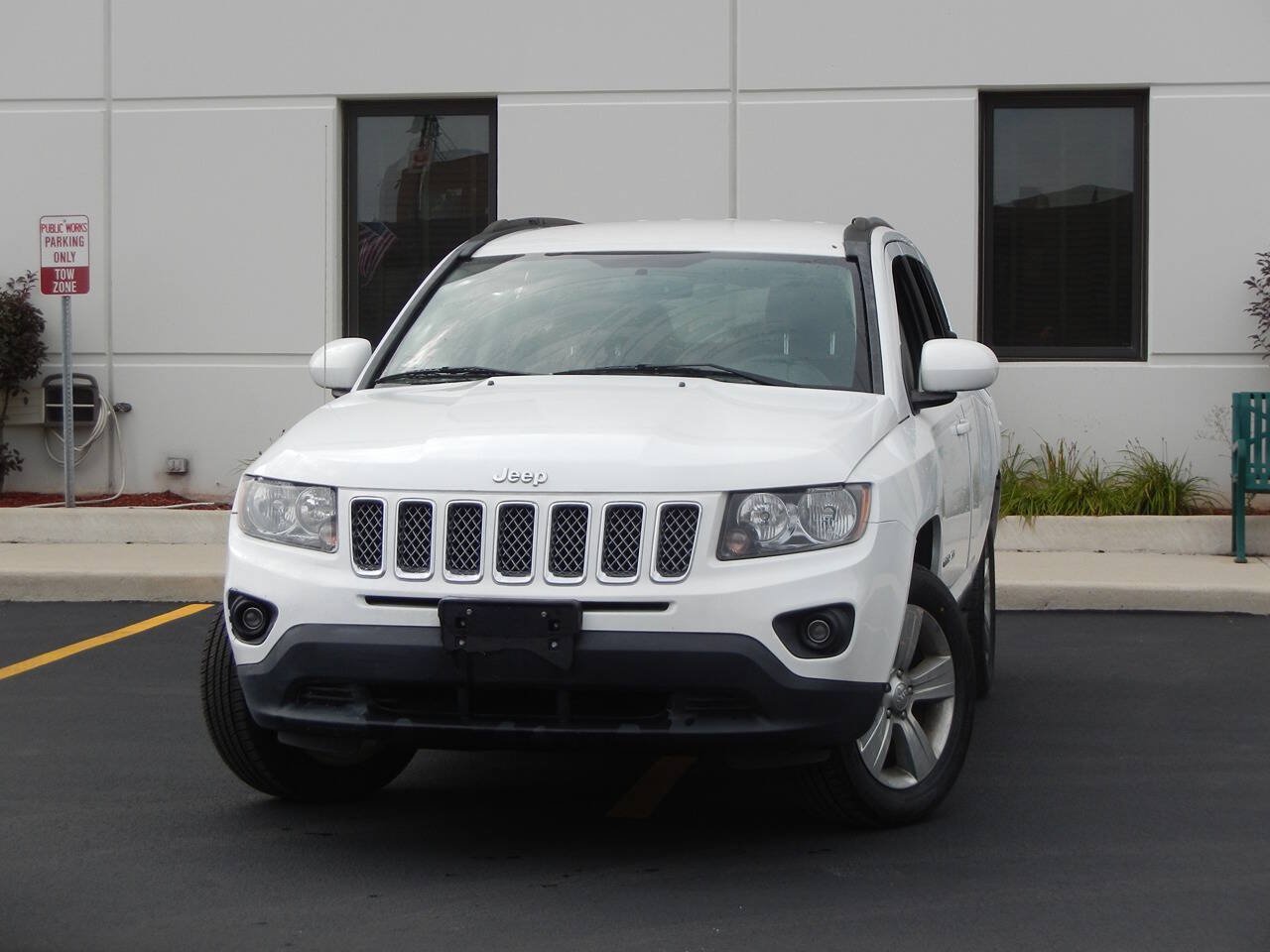 Used 2015 Jeep Compass Latitude AWD/4WD image 4