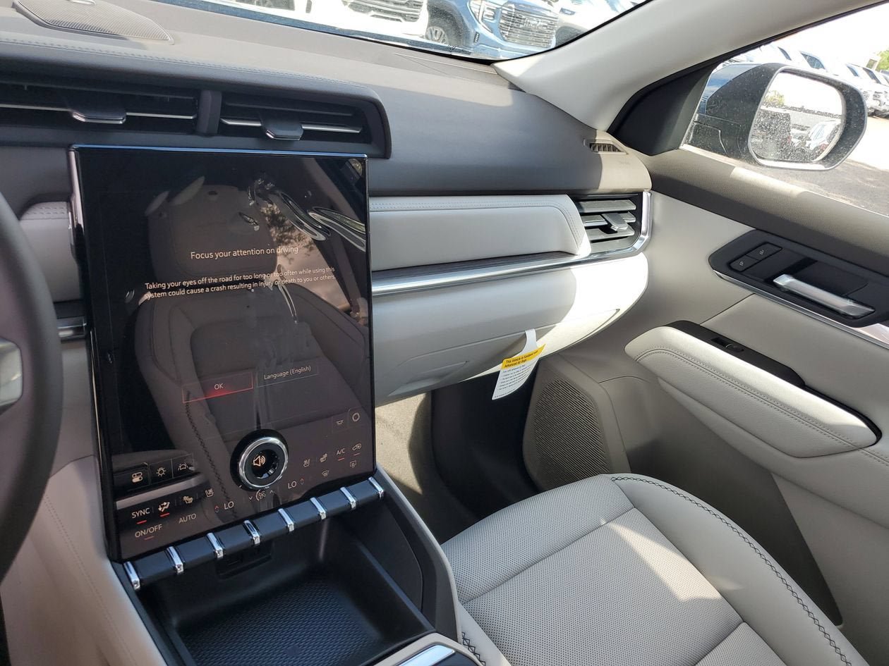 New 2026 GMC Terrain Denali AWD/4WD image 26