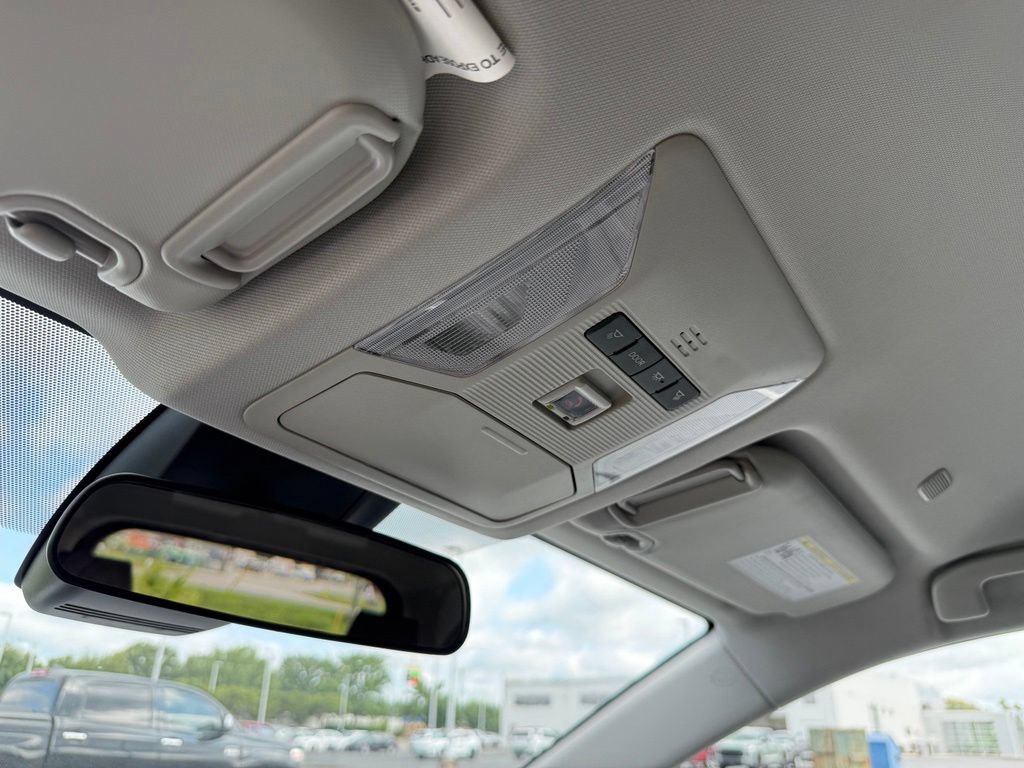 Certified 2025 Toyota RAV4 XLE AWD/4WD image 28