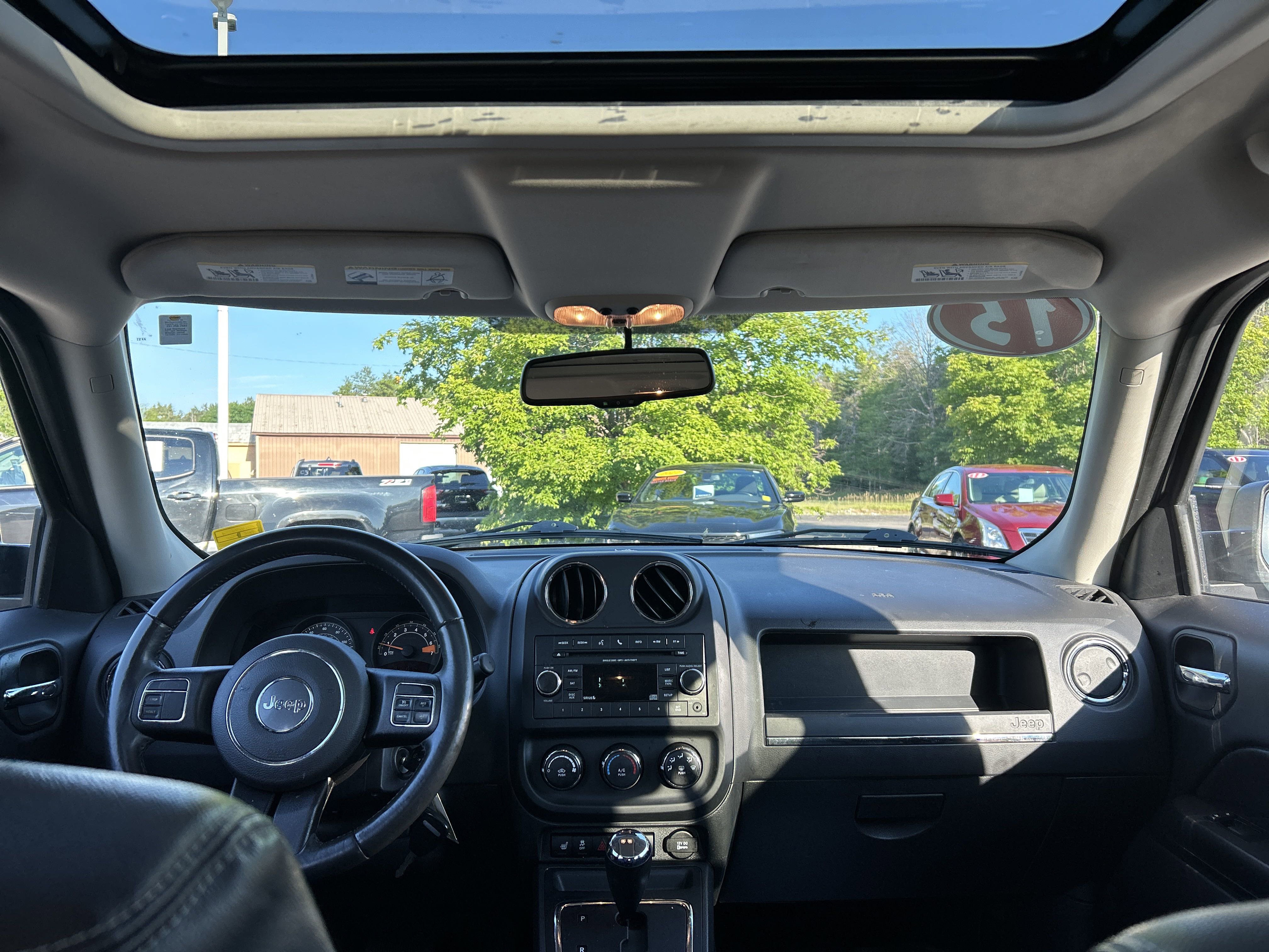 Used 2015 Jeep Patriot High Altitude image 23