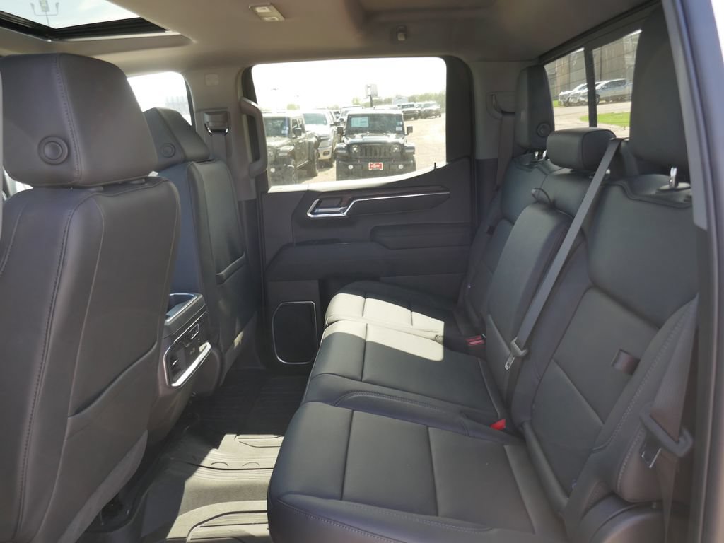 New 2026 GMC Sierra 1500 SLT w/ SLT Premium Plus Package AWD/4WD image 18