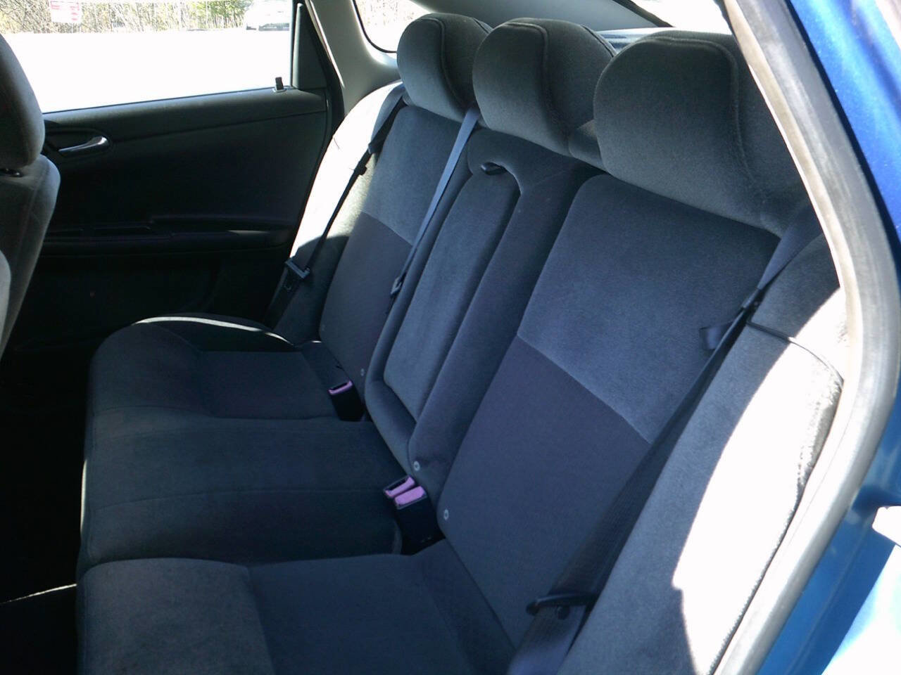 Used 2010 Chevrolet Impala LS FWD image 15