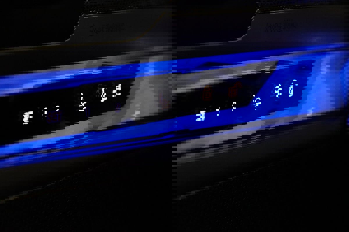 Used 2023 BMW 760i xDrive image 62