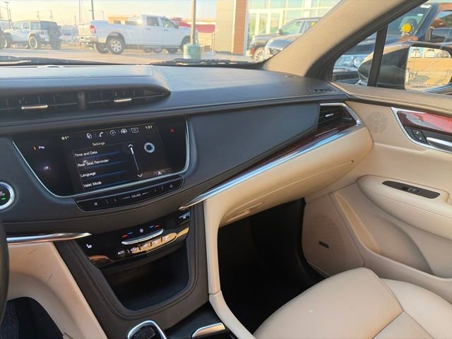 Used 2018 Cadillac XT5 Luxury w/ Driver Awareness Package image 46