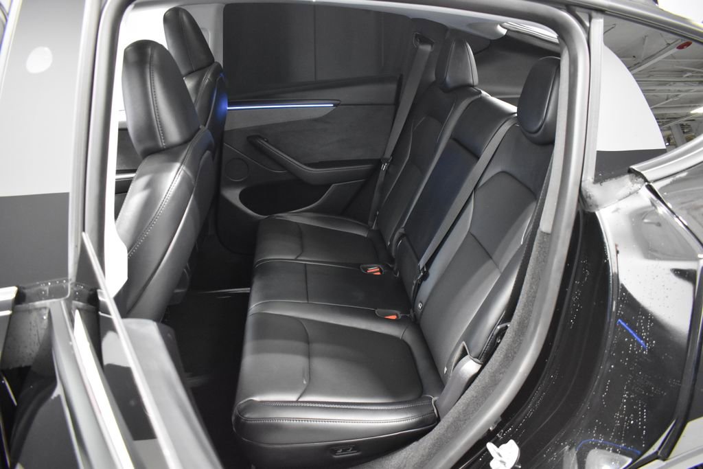 Used 2026 Tesla Model Y Long Range image 29