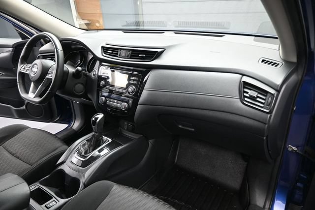 Used 2017 Nissan Rogue SV AWD/4WD image 27